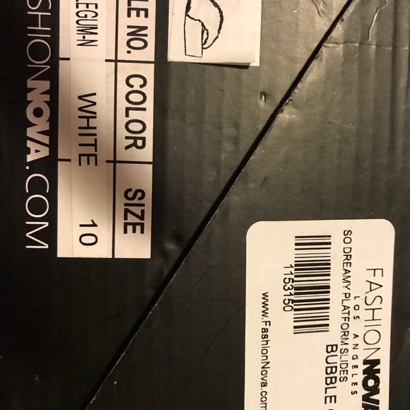 Women’s FASHION NOVA LA platform slides - Picture 3 of 3